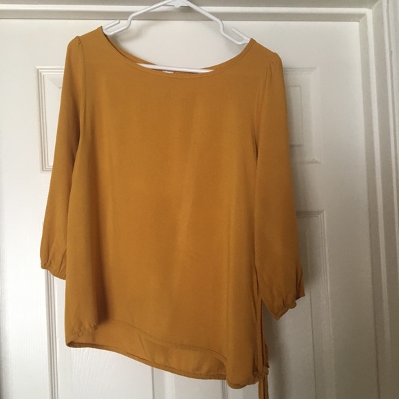 Tops - Mustard 3/4 sleeve top